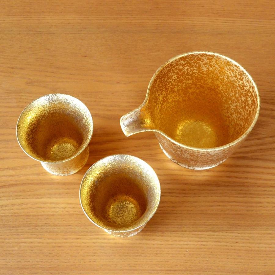 退職 プレゼント 男性 酒器セット とっくり おちょこ セット 有田焼 陶器 日本酒用 おしゃれ 徳利１個 ぐい呑み２個セット 金彩 感謝を込めた木箱入りギフト_3
