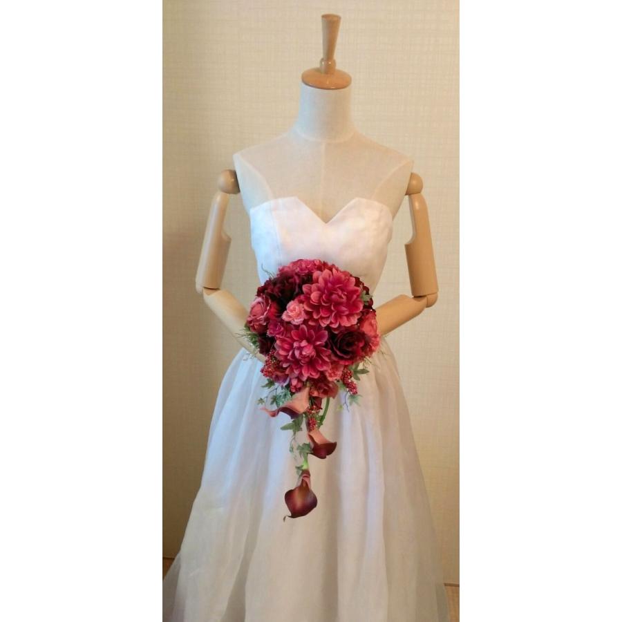 ウェディングブーケ キャスケードブーケ ダリア カラー