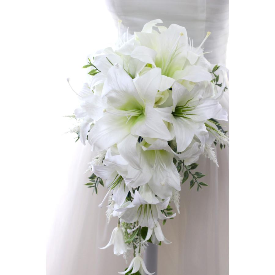 アートフラワーブーケカサブランカとブートニア