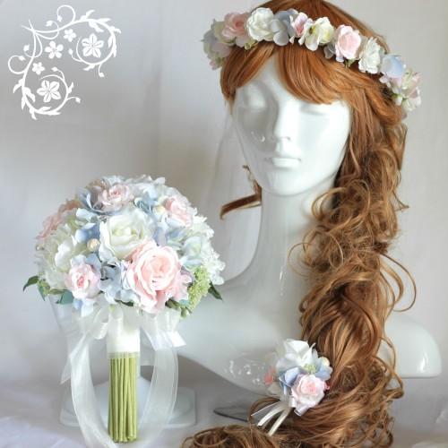 ワンサイズ全国宅配無料クラッチブーケ 花冠 ブートニアセット ホワイト ピンク ブルー No121 生花 生花ワンサイズ 16 379 Sum Up Si