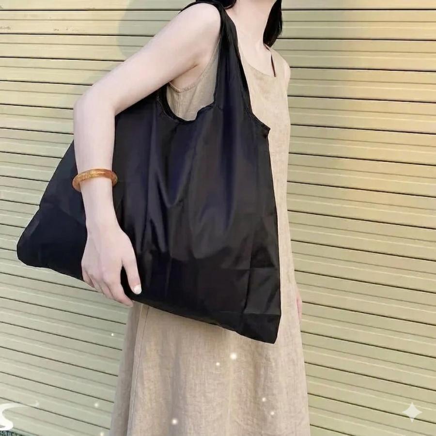 エコバッグ 折り畳み 大容量 ショッピングバッグ 肩掛け 軽量 大きめ 買い物バッグ マザーズバッグ ナイロン ワンオペ 育児 車載 コンパクト ブラック |  | 07