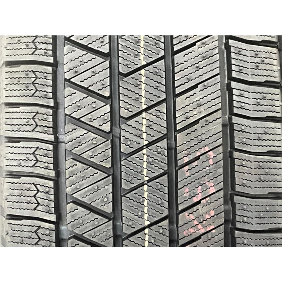 新品タイヤ 4本セット 205/55R17  95Q ブリヂストン BLIZZAK  VRX3 冬 スタッドレス 205/55/17 ヴォクシー/キックス   b14918_1