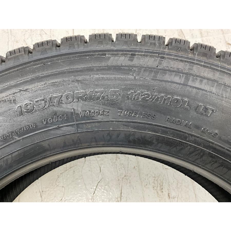 未使用 2本セット 195/70R17.5 112/110L LT  ブリヂストン BLIZZAK W969 冬 スタッドレス  ライトトラック   b11803_4