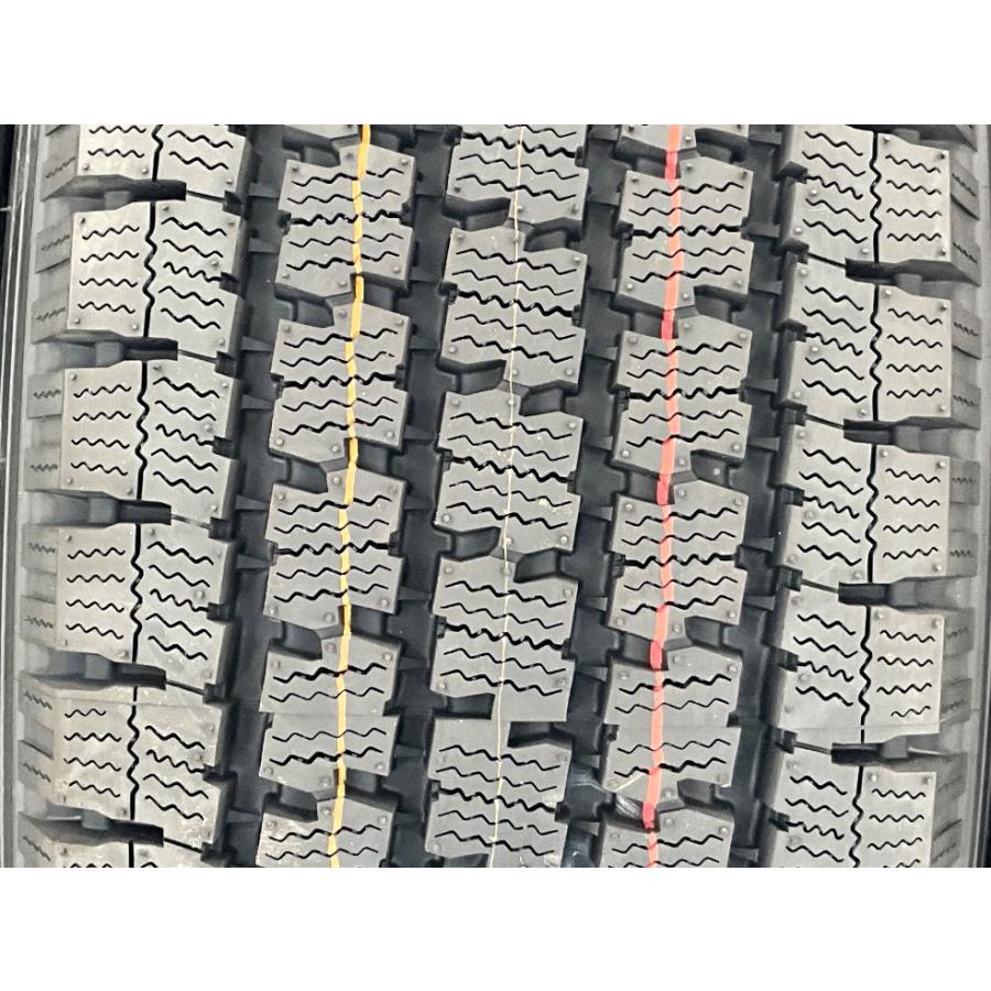 TOYO タイヤ　DELVEX 935　235/60/17 ホイール　pcd100　7J　4本セット　希望価格がある場合はコメントください。 TOYO タイヤ DELVEX 935 235/60/17 ホイール pcd100 7J 4本セット 希望