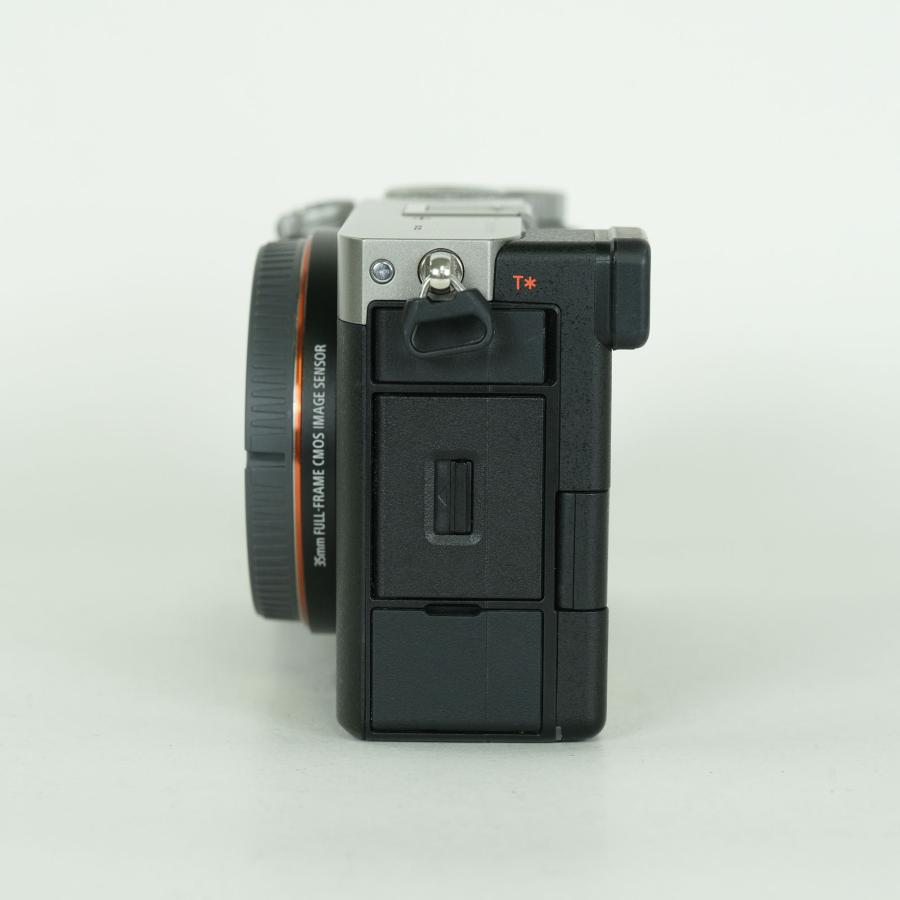 美品 | シャッター数911回] SONY α7C（ILCE-7C） [ボディ シルバー] E