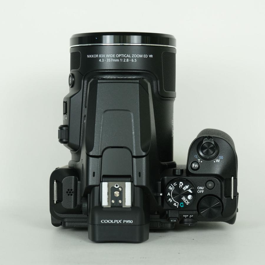 美品Nikon COOLPIX P950 本体 メーカー保証期間内 フィルター付 美品 | フィルター付] Nikon COOLPIX P950 コンパクトデジタルカメラ