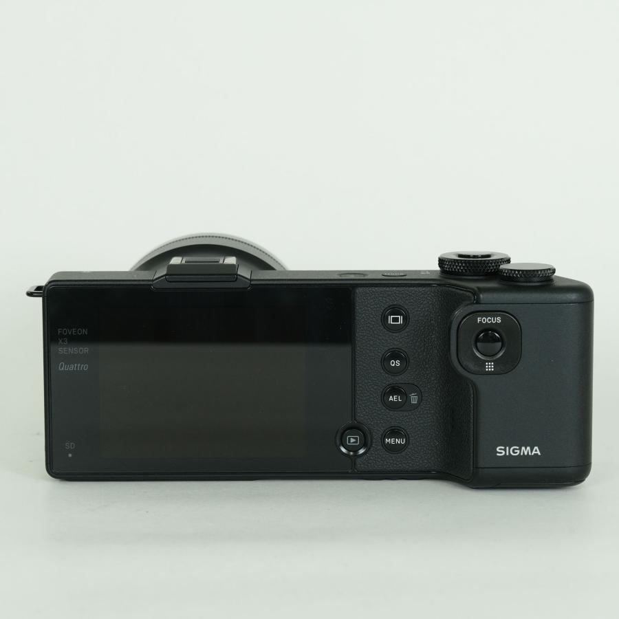 美品 | バッテリー2個・フード付] SIGMA dp2 Quattro コンパクト