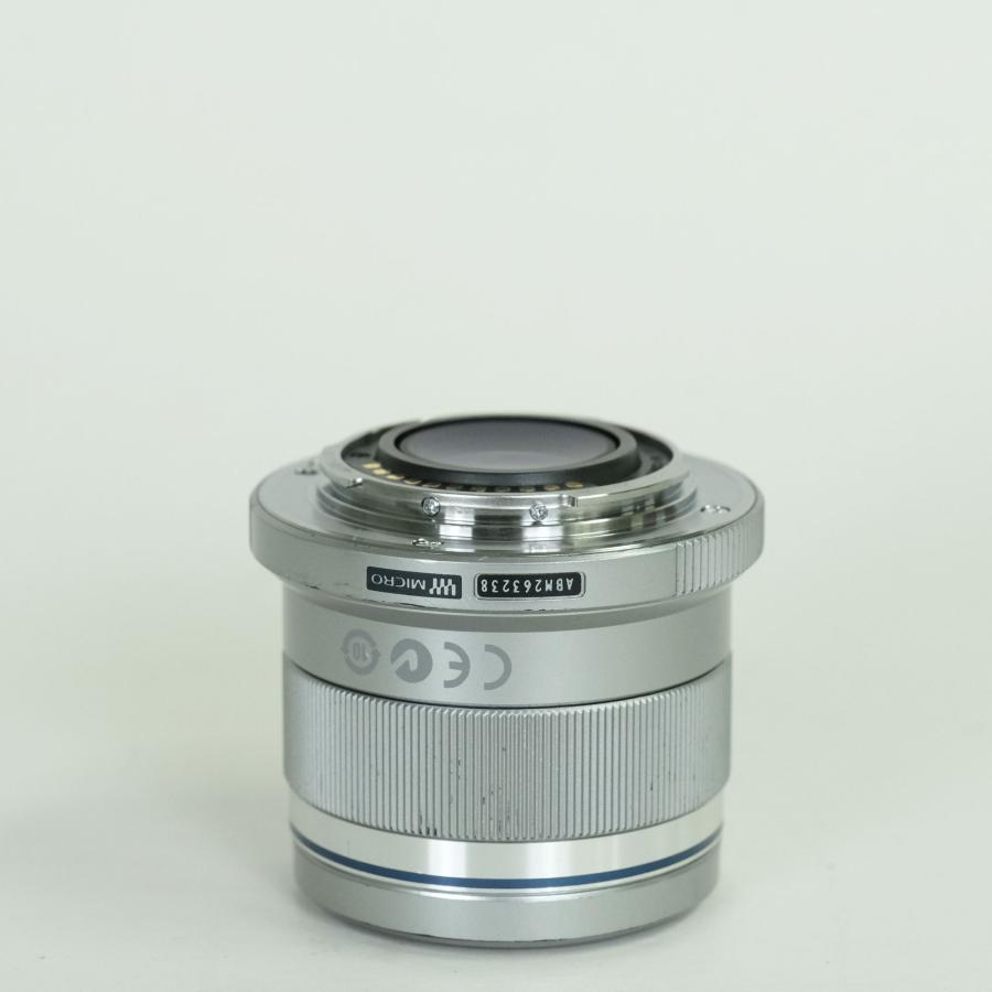 並品] OLYMPUS M.ZUIKO DIGITAL 45mm F1.8 [シルバー] | マイクロ