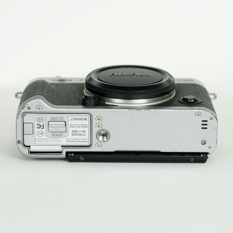 富士フイルム [良品｜おまけ付] FUJIFILM X-T20 [ボディ シルバー