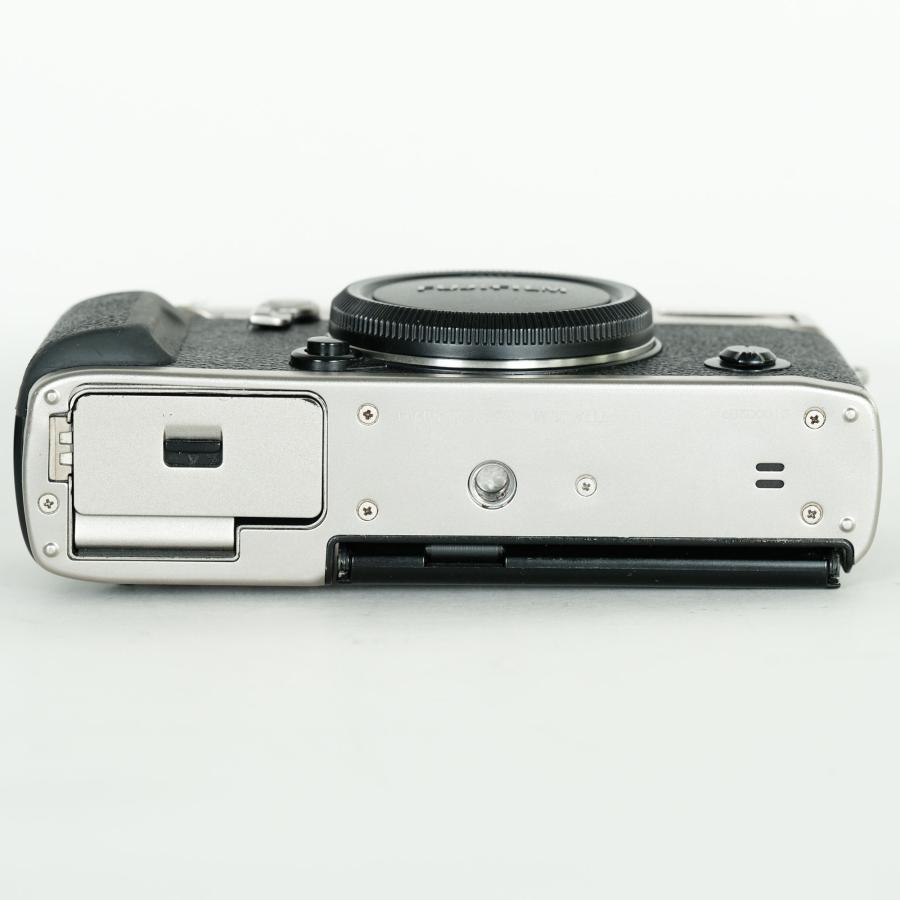 綺麗 FUJIFILM X-Pro3 DRシルバー完動品 箱、付属品付 良品｜シャッター数684回] FUJIFILM X-Pro3 [DRシルバー] / 富士