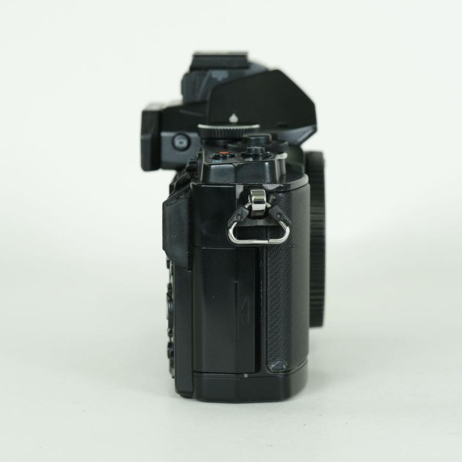 並品] OLYMPUS OM-D E-M5 ボディ ブラック | マイクロフォーサーズ