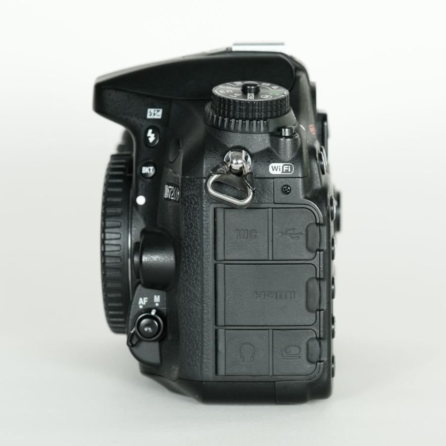 良品 | シャッター数12,000回] Nikon D7200 デジタル一眼レフカメラ