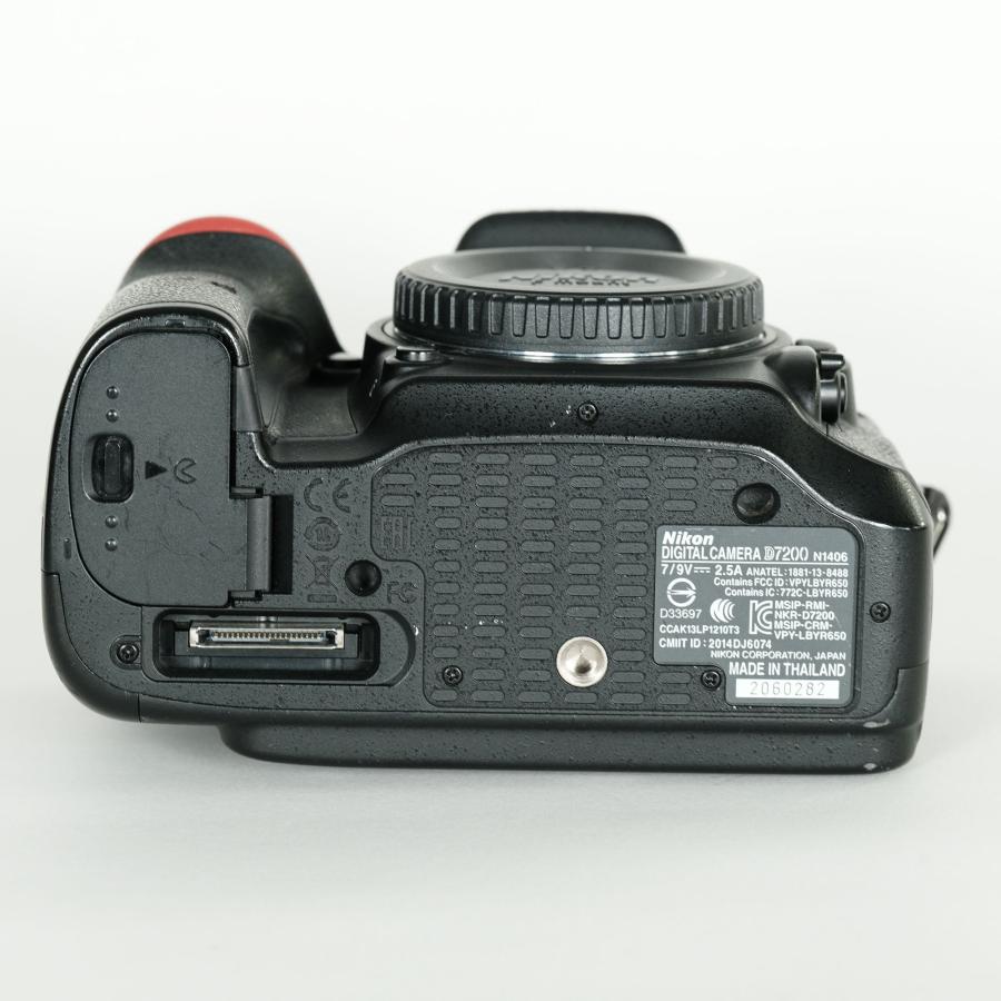 【値下げしました】Nikon D7200 デジタル一眼レフカメラ ニコンD7200