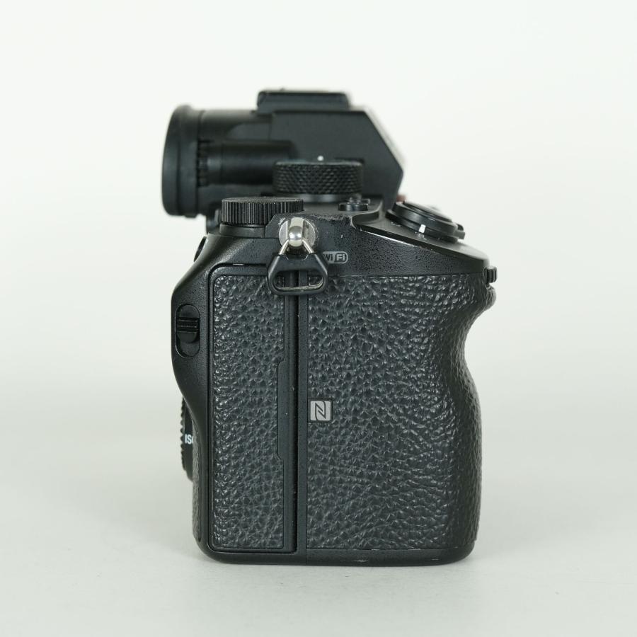 良品 | エクステンショングリップ付] SONY α7 III（ILCE-7M3） [ボディ