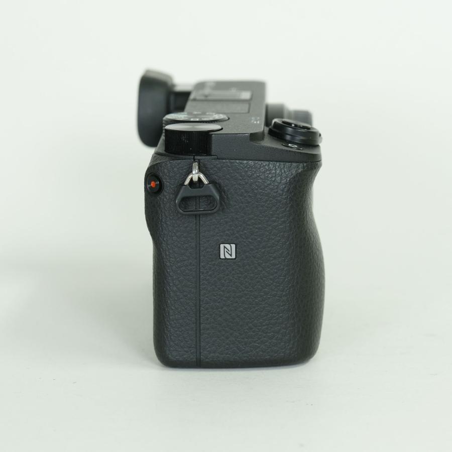美品 | シャッター数2,322回] SONY α6300（ILCE-6300） Eマウント