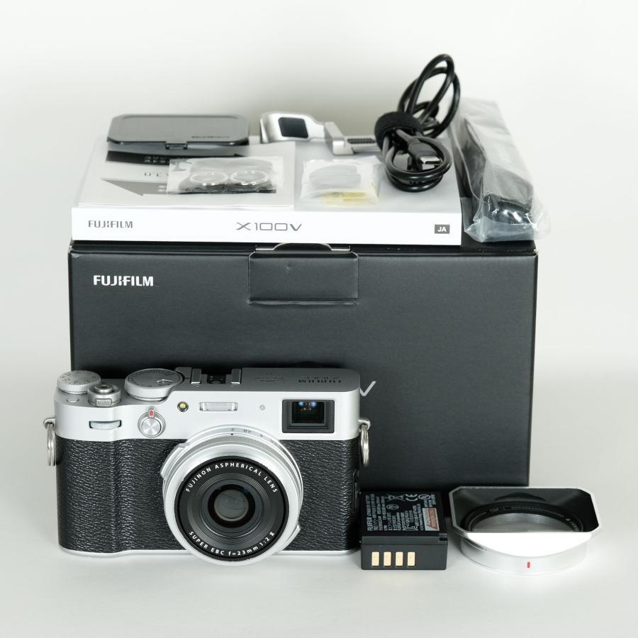 【シャッター数3500】Fujifilm X100V デジタルカメラ 美品｜シャッター数9,100回｜おまけ付] FUJIFILM X100V シルバー