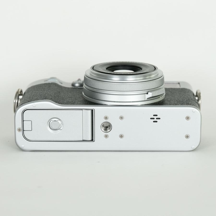 美品｜シャッター数9,100回｜おまけ付] FUJIFILM X100V シルバー