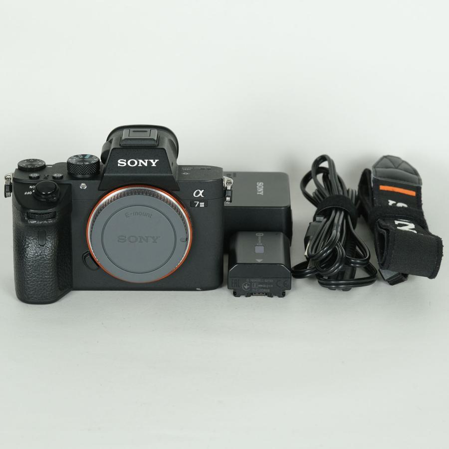 良品 | シャッター数11,717回｜別売チャージャー付] SONY α7 III（ILCE