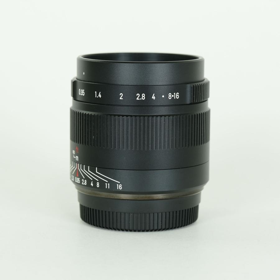 美品 7artisans 35mm F0.95 フジフイルムX用 美品] 七工匠 7Artisans 35mm F0.95 (フジフイルムX用) ブラック