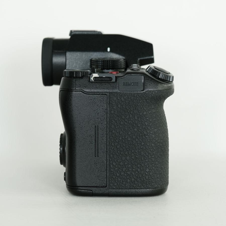 極美品｜シャッター数1,144回｜バッテリー2個・チャージャー付