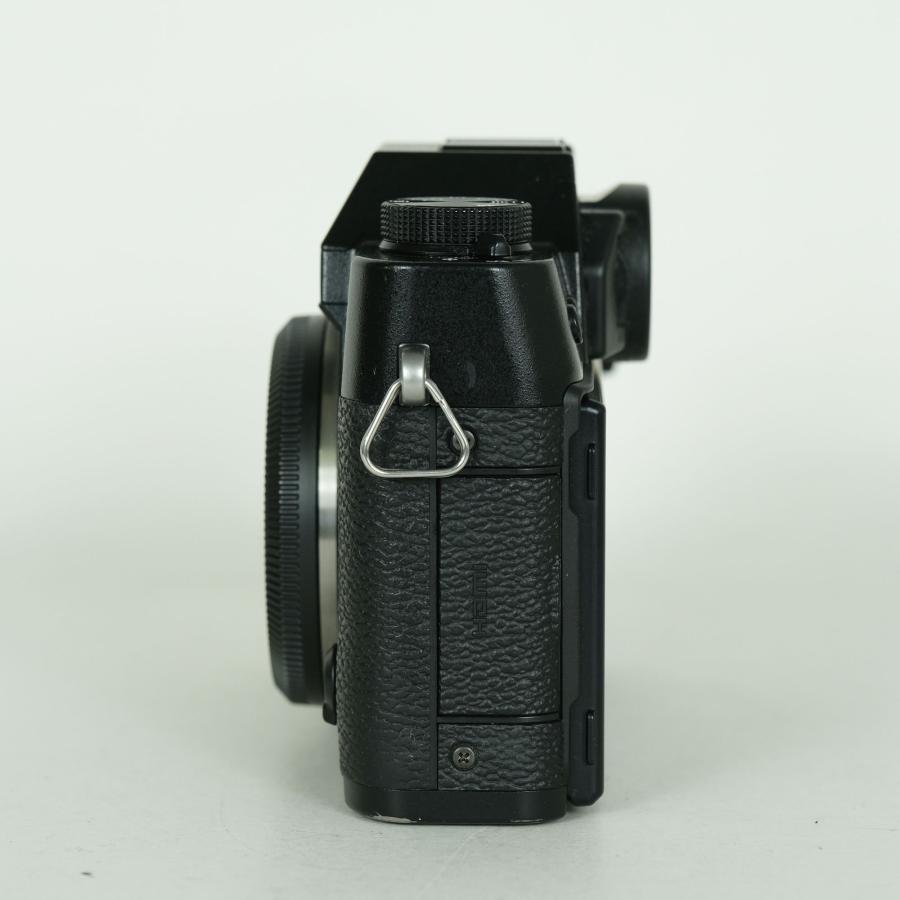 値下げ！【美品！ショット数100以下】X-T30 ブラック　ボディ 並品 | シャッター数29,390回｜注意事項あり] FUJIFILM X-T30 [ボディ
