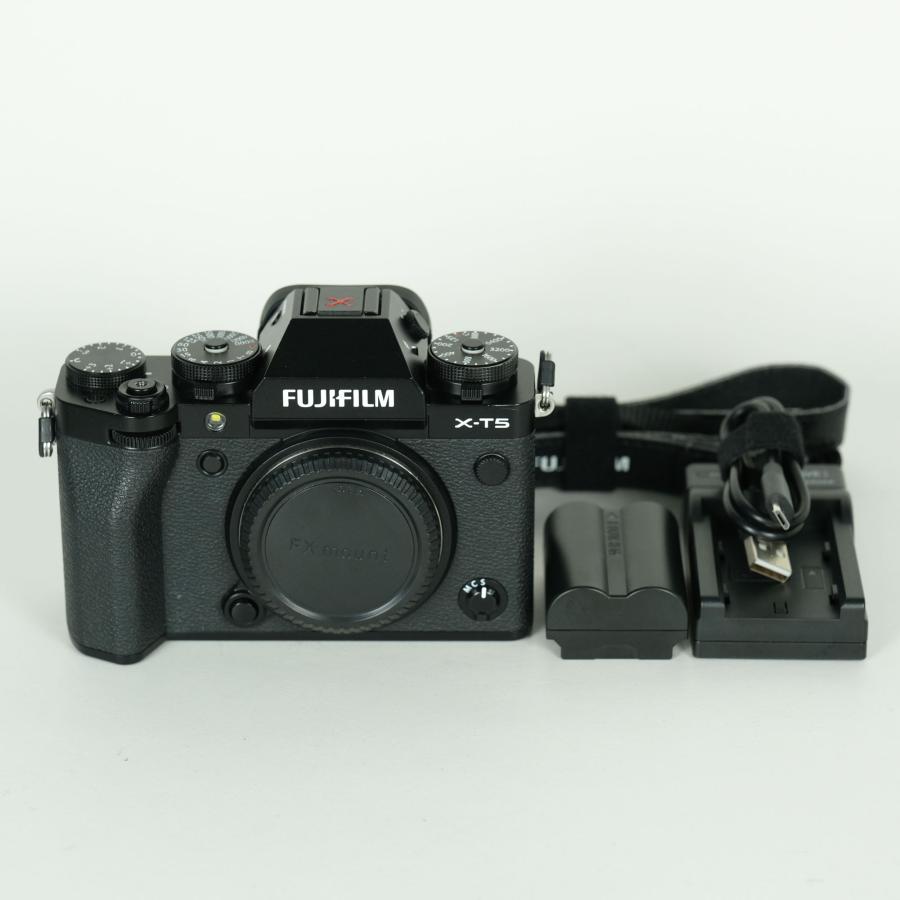 美品 | シャッター数11,086回] FUJIFILM X-T5 [ボディ ブラック] X