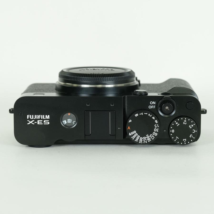 富士フイルム　X-E5ボディのみ　ほぼ新品 シャッター0回 保証あり 富士フイルム X-E5ボディのみ ほぼ新品 シャッター0回 保証あり 美品 |