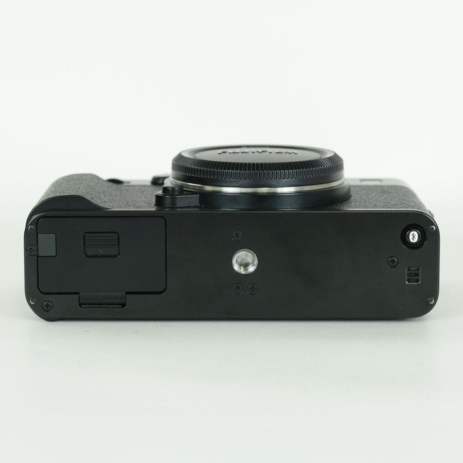 美品 | シャッター数1,360回] FUJIFILM X-E5 [ボディ ブラック] X 
