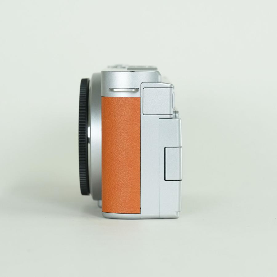 良品] Panasonic LUMIX DC-S9 [キャメルオレンジ] | LEICA Lマウント