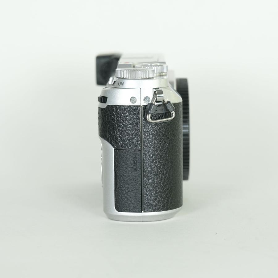 美品 LUMIX DMC-GX7MK2 シャッター回数1700以下 並品 | シャッター数415回] Panasonic LUMIX DMC-GX7MK2 ボディ