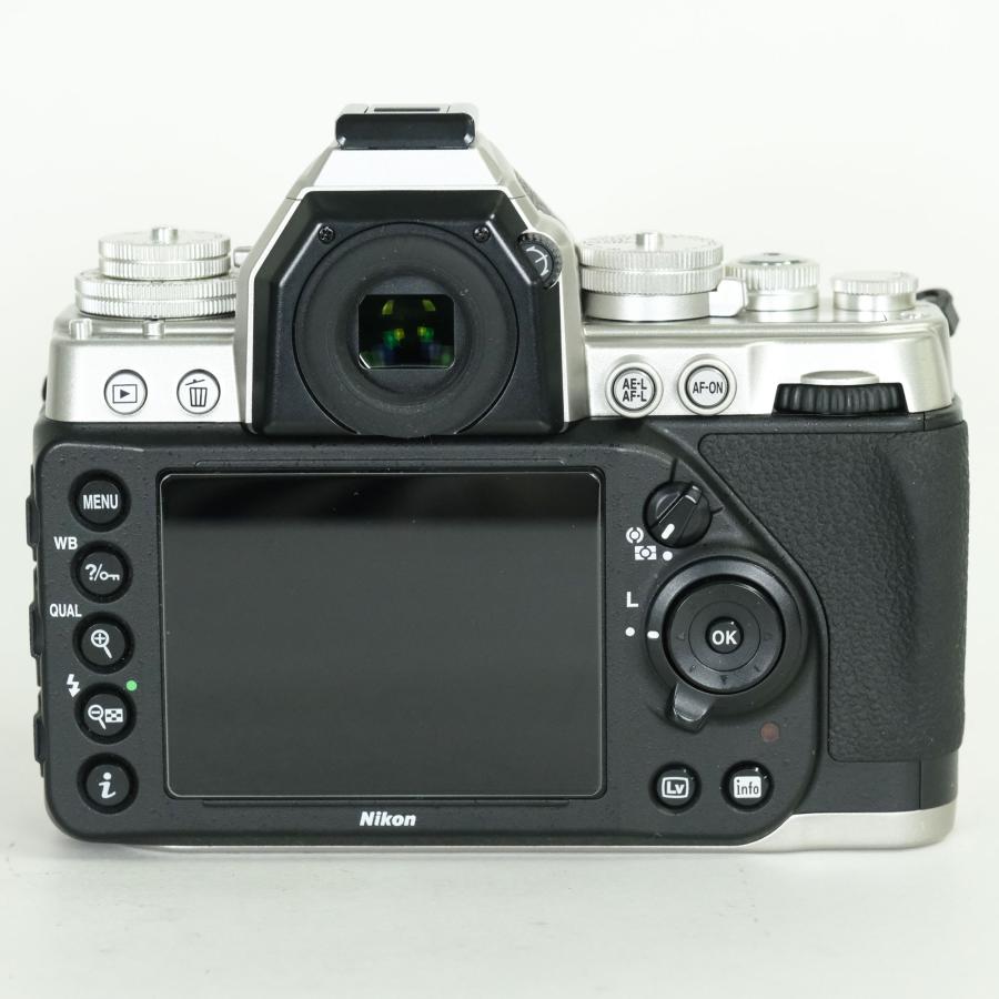 良品 | シャッター数12,910回] Nikon Df [ボディ シルバー] Fマウント