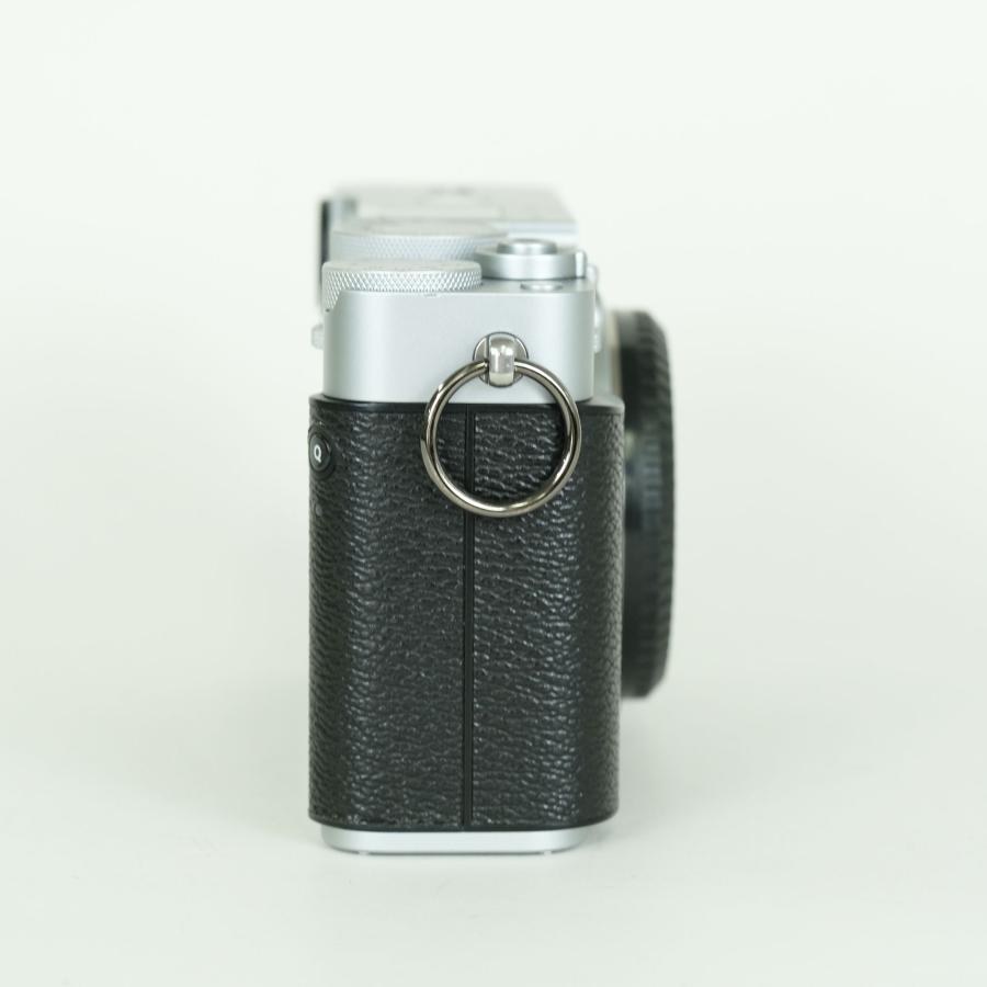 美品 | シャッター数2,050回] FUJIFILM X-E5 [ボディ シルバー] X