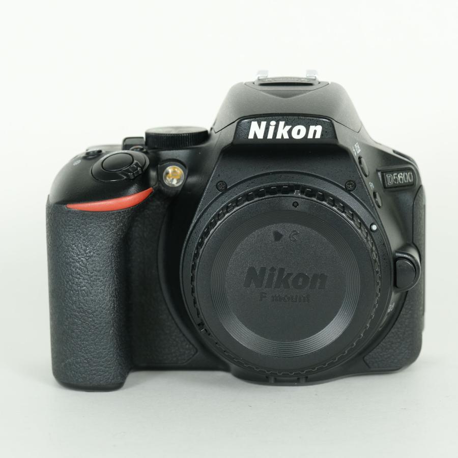 並品 | シャッター数56,800回] Nikon D5600 [ボディ] Fマウント