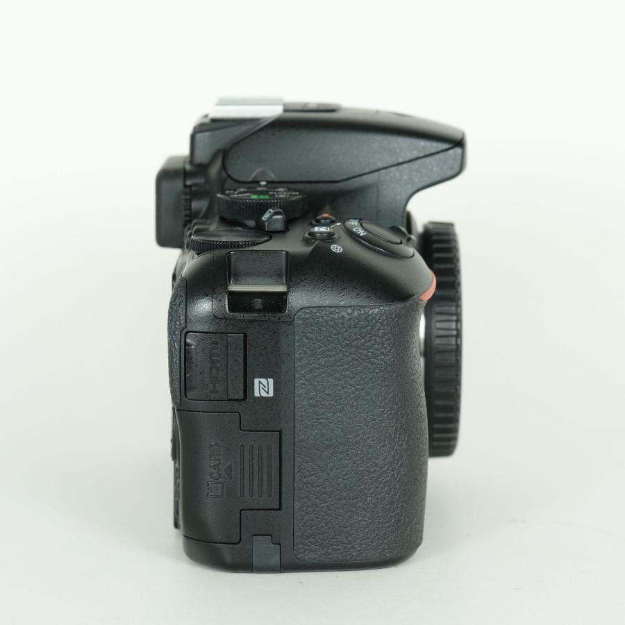 並品 | シャッター数56,800回] Nikon D5600 [ボディ] Fマウント