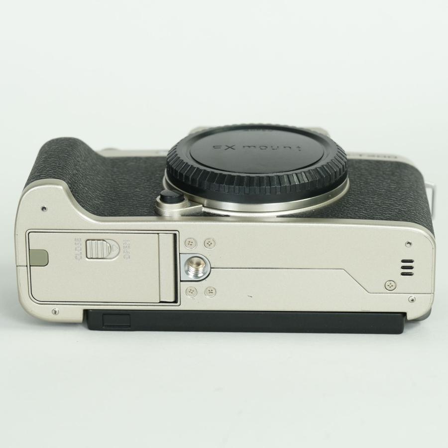 難あり品] FUJIFILM X-T200 ボディ シャンパンゴールド | 富士フイルム