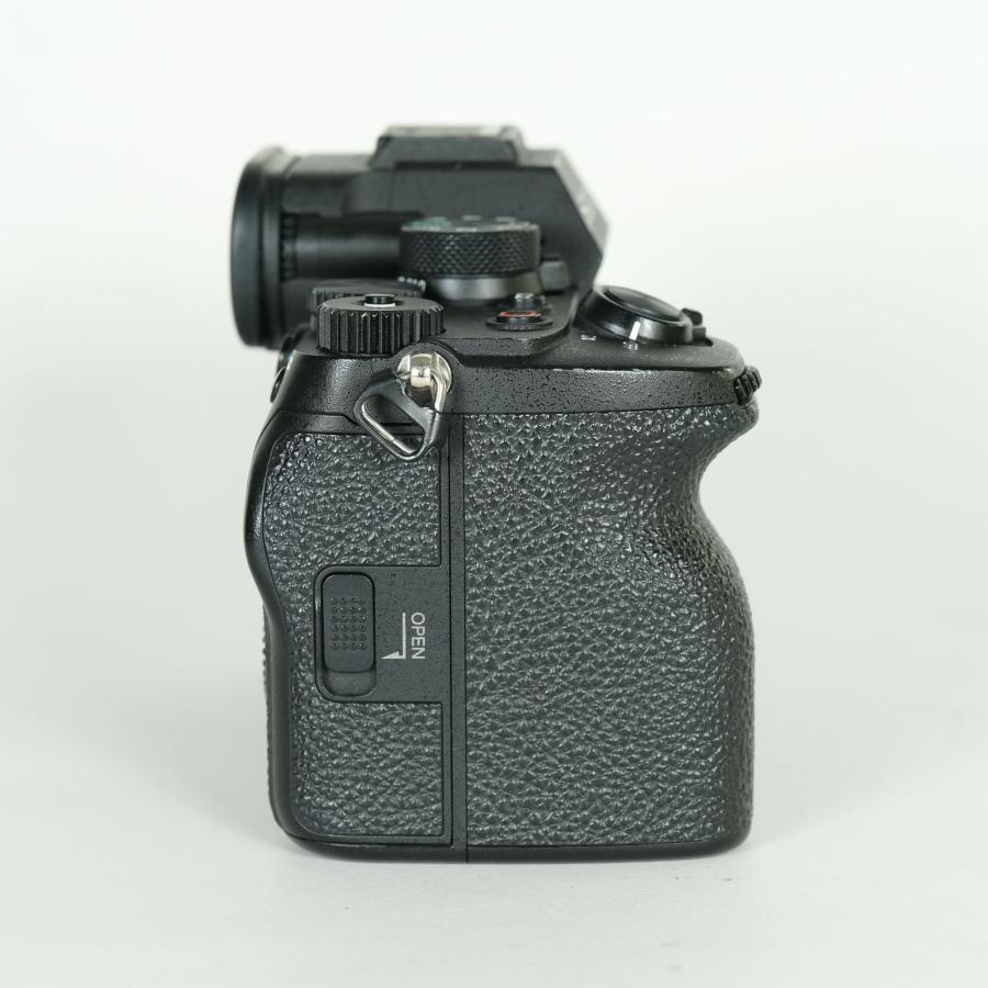 良品 | シャッター数102,060回] SONY α7 IV（ILCE-7M4） [ボディ] E