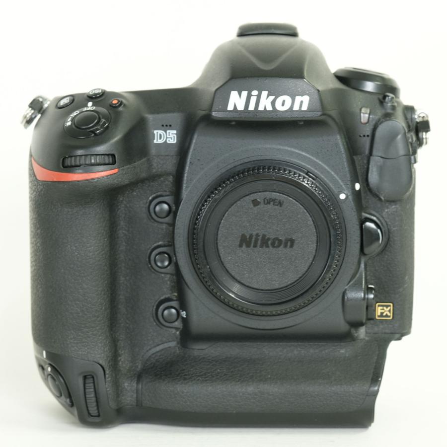 [良品 | シャッター数218，210回｜XQDカード2枚付] Nikon D5 | Nikon Fマウント_1