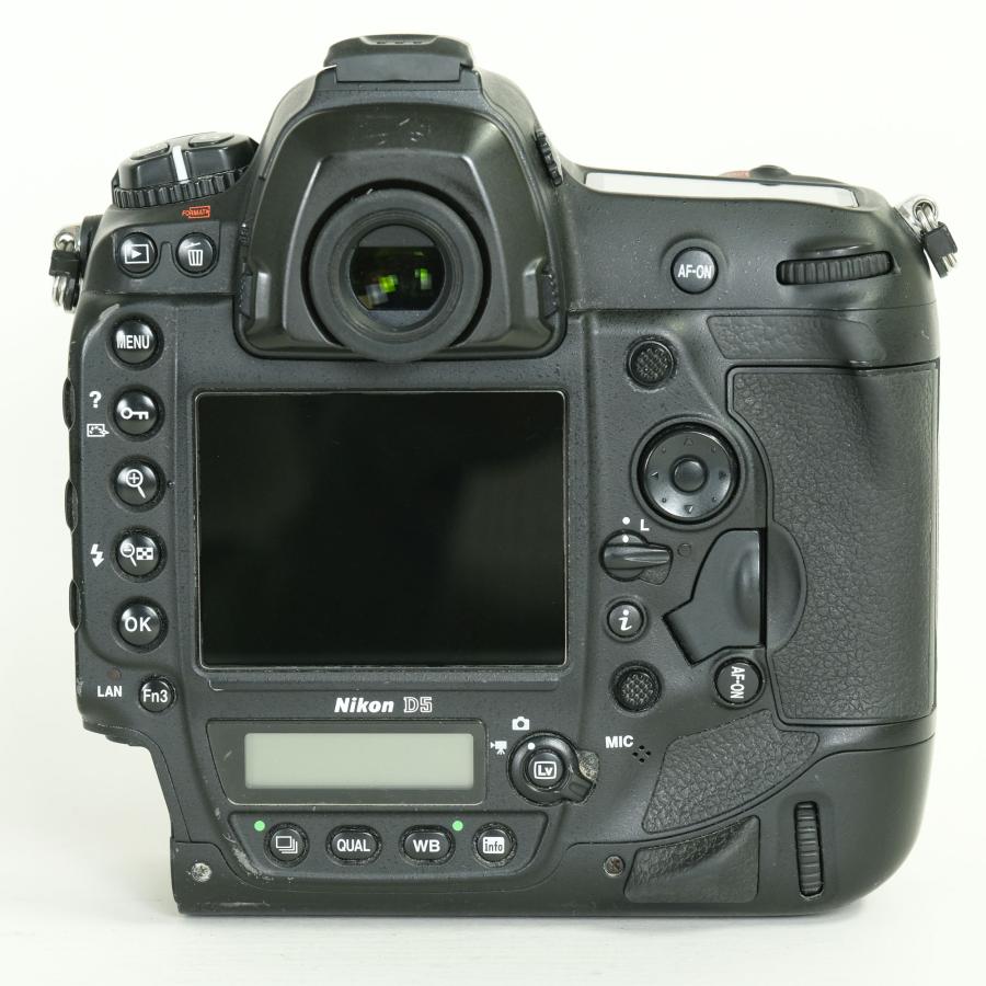 [良品 | シャッター数218，210回｜XQDカード2枚付] Nikon D5 | Nikon Fマウント_3