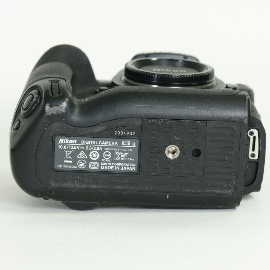 [良品 | シャッター数218，210回｜XQDカード2枚付] Nikon D5 | Nikon Fマウント_6
