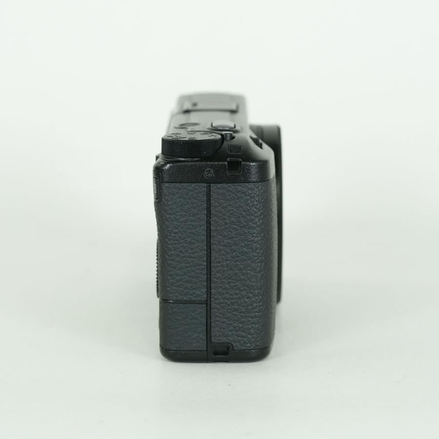 良品 | シャッター数723回] RICOH GR IIIx HDF コンパクトデジタル
