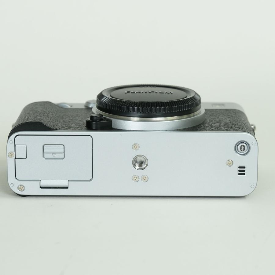 [美品 | シャッター数149回] FUJIFILM X-E5 [ボディ シルバー] | FUJIFILM Xマウント_6