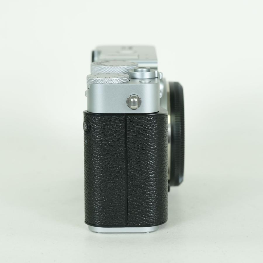 [美品 | シャッター数1，860回] FUJIFILM X-E5 [ボディ シルバー] | FUJIFILM Xマウント_4