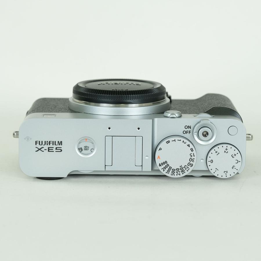 [美品 | シャッター数1，860回] FUJIFILM X-E5 [ボディ シルバー] | FUJIFILM Xマウント_5