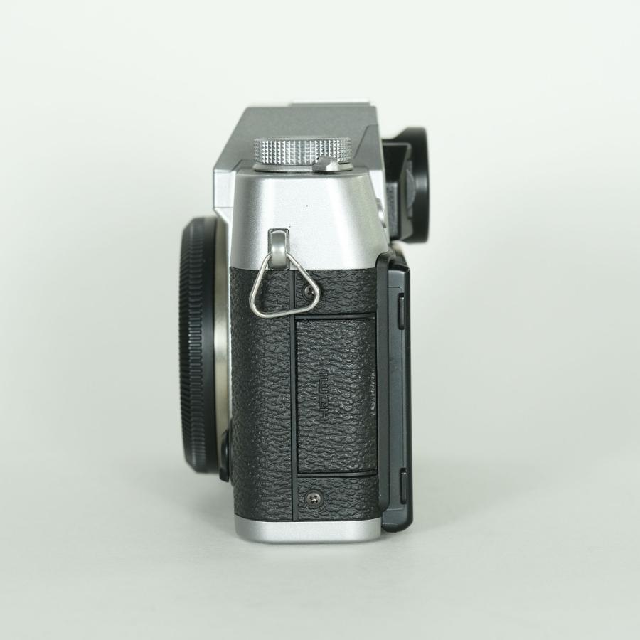 良品 | シャッター数18回] FUJIFILM X-T20 [ボディ シルバー] X