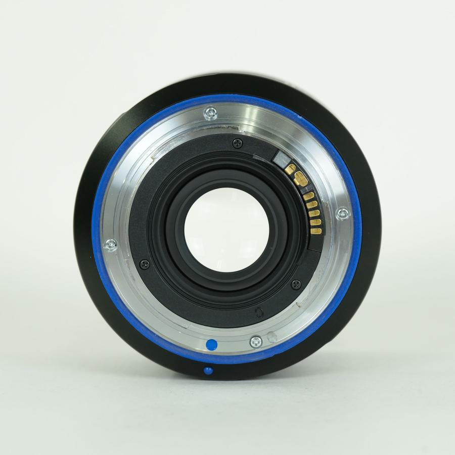 良品 | フィルター付] Carl Zeiss Milvus 50mm F2 M ZE [キヤノンEF用