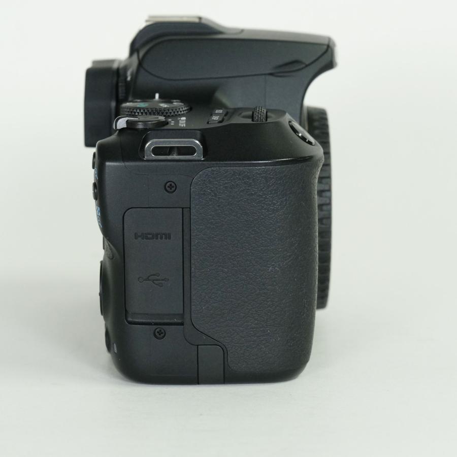 良品] Canon EOS Kiss X10 [ボディ ブラック] / Canon EF-Sマウント 
