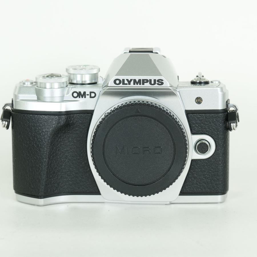 美品 | シャッター数1,720回] OLYMPUS OM-D E-M10 Mark III [ボディ
