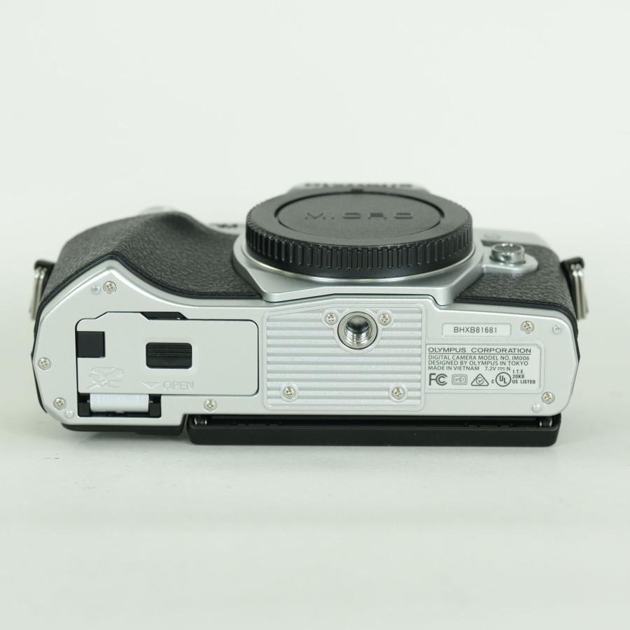 OLYMPUS OMD EM10 Mark iii シャッター数2714枚 美品 | シャッター数1,720回] OLYMPUS OM-D E-M10 Mark III [ボディ