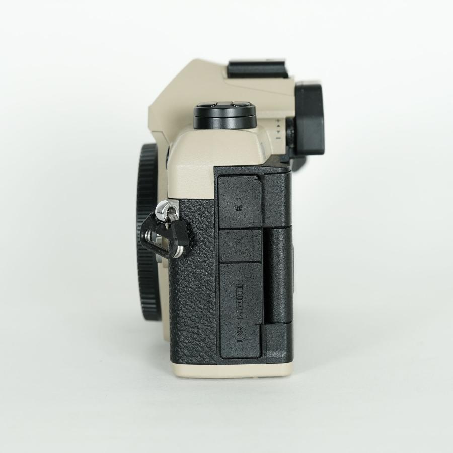 OM SYSTEM OM-5 Mark II ボディ サンドベージュ OMデジタルソリューションズ OM SYSTEM OM-5 Mark II ボディ [サンド