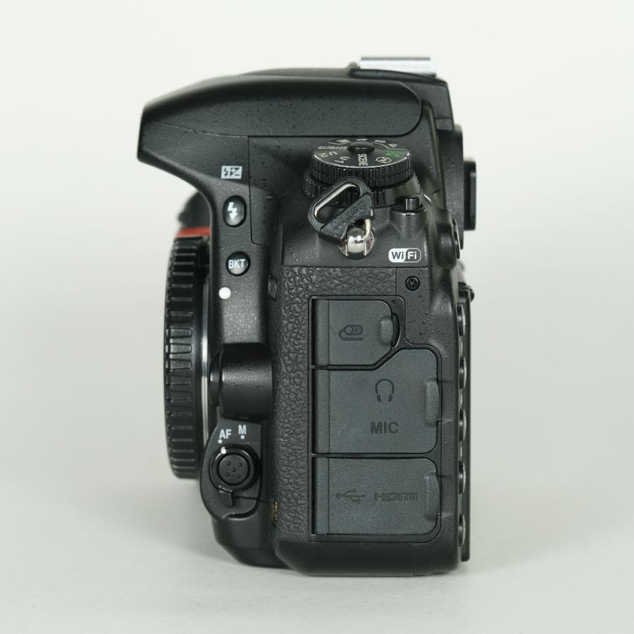 良品 | シャッター数72,080回｜バッテリー2個付] Nikon D750 [ボディ